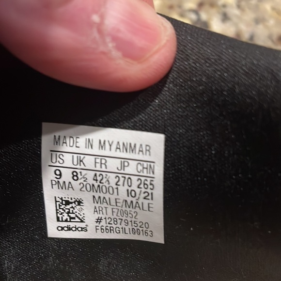 Two pairs adidas cloud run lite shoes - Picture 6 of 10